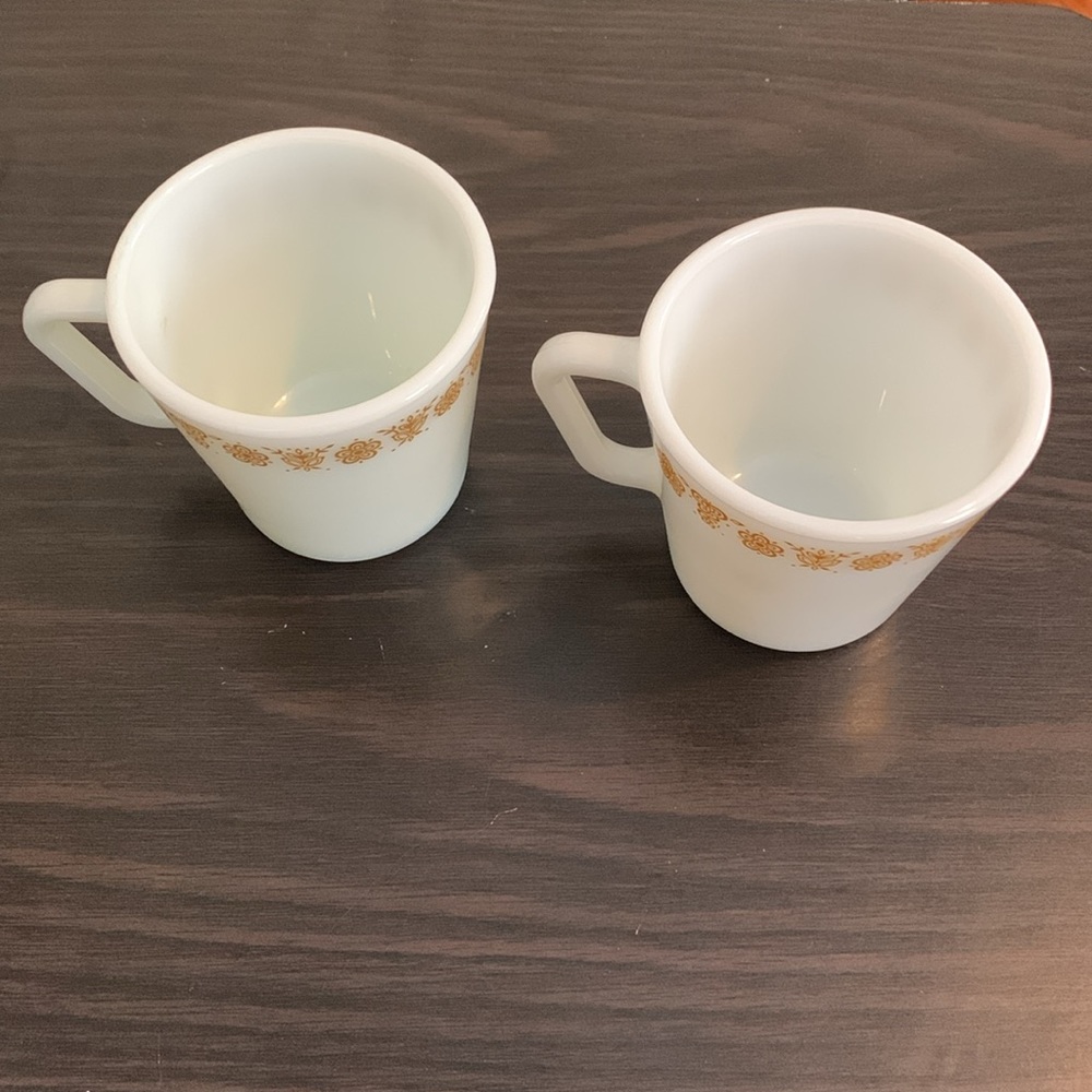 Vintage Pyrex Butterfly Gold Mugs - Picture 2 of 5